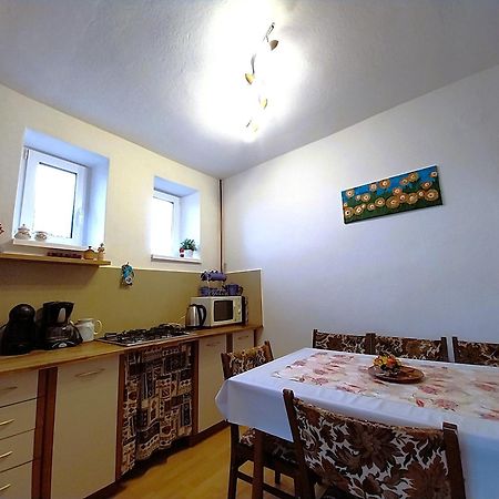Apartment Beatris Svit Exterior photo